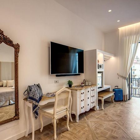 Sorrento Square Suites Buitenkant foto